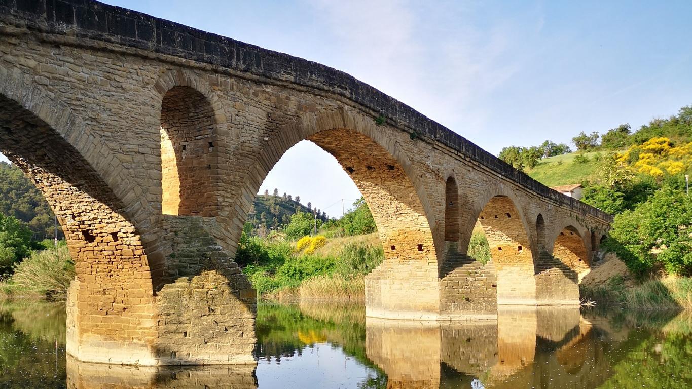 Tiebas - Puente la Reina „Brücke der Königin“